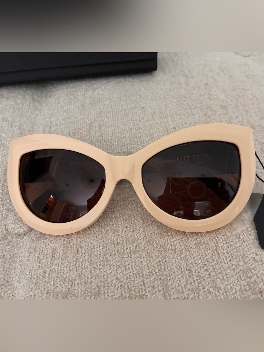 Oversized Wildfox Beige rimmed Sunglasses